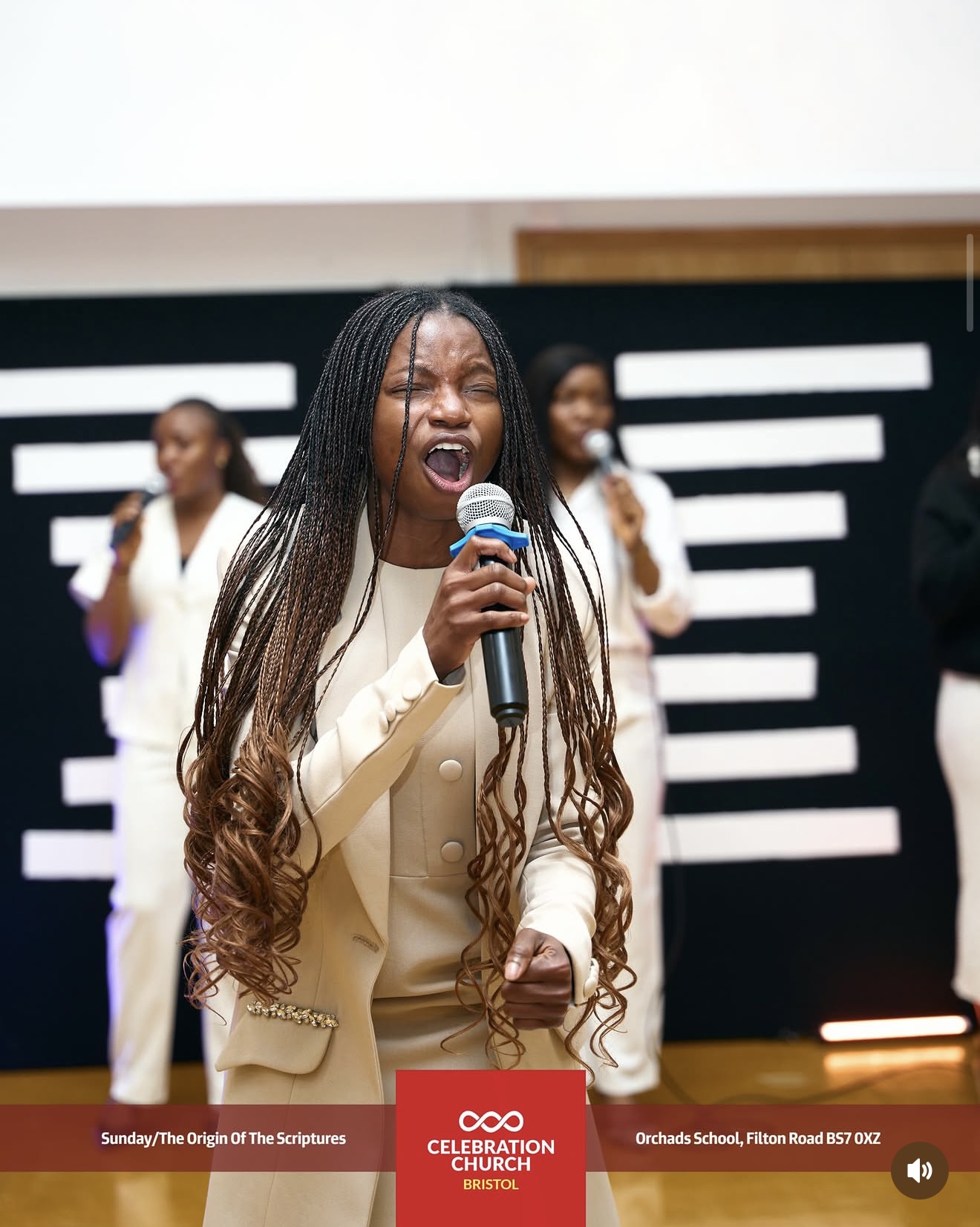 Anave Alonge leading worship at CCW Bristol
